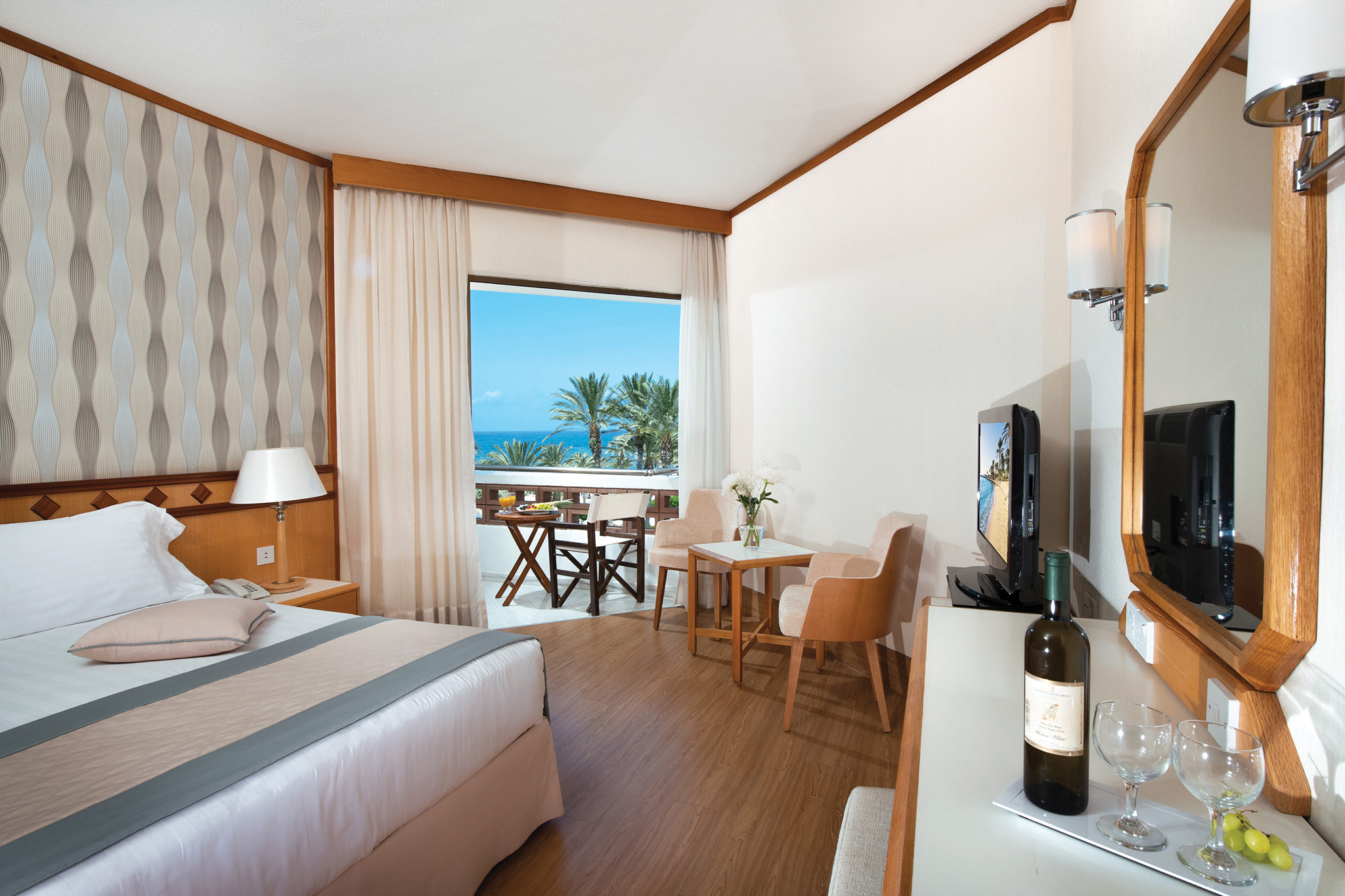 PIONEER BEACH HOTEL CLASSIC ROOM SV
