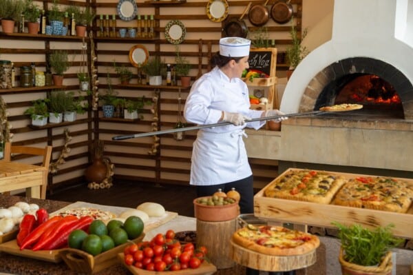 12 PIONEER BEACH HOTEL REGINA ITALIAN RESTAURANT