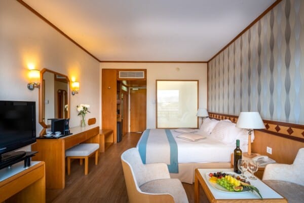 23 PIONEER BEACH HOTEL CLASSIC ROOM LSV