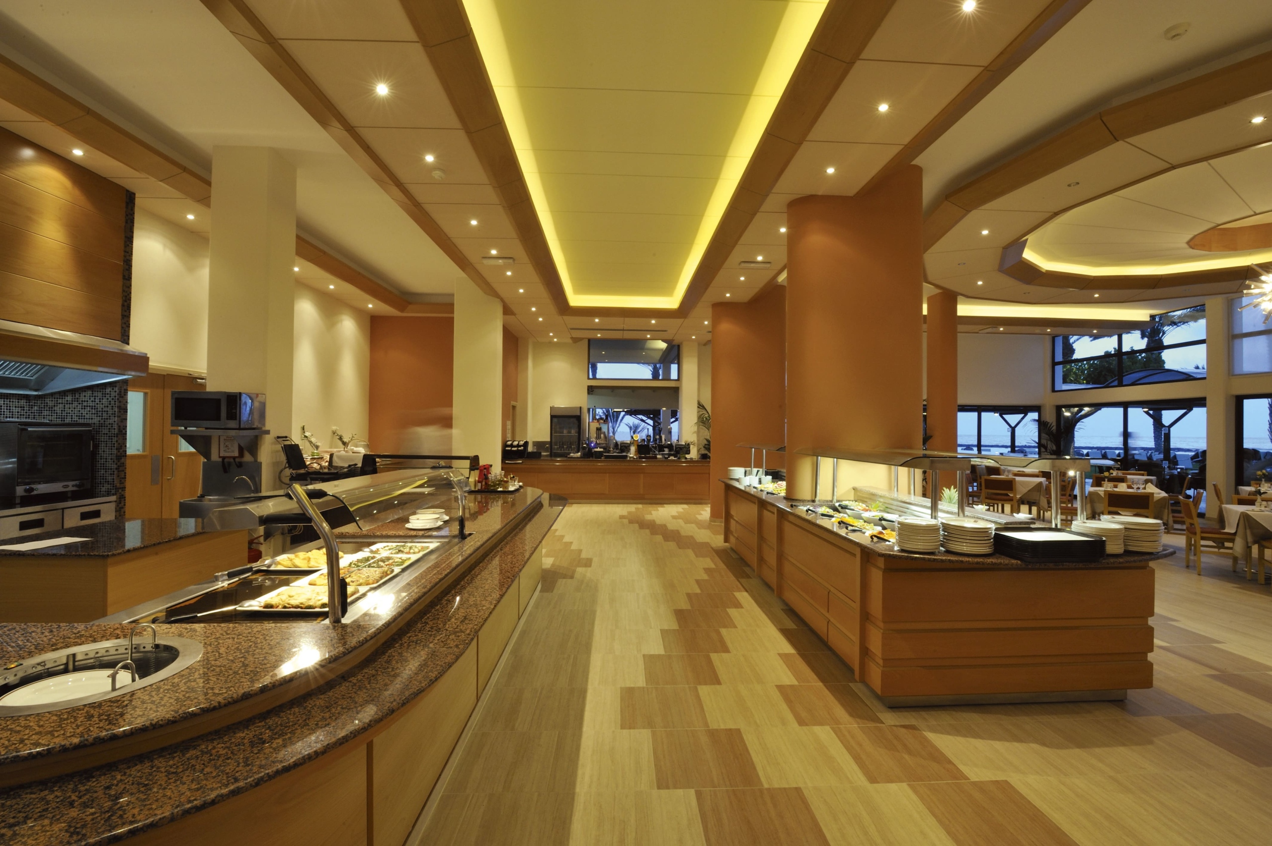 13 PIONEER BEACH HOTEL REGINA ITALIAN RESTAURANT